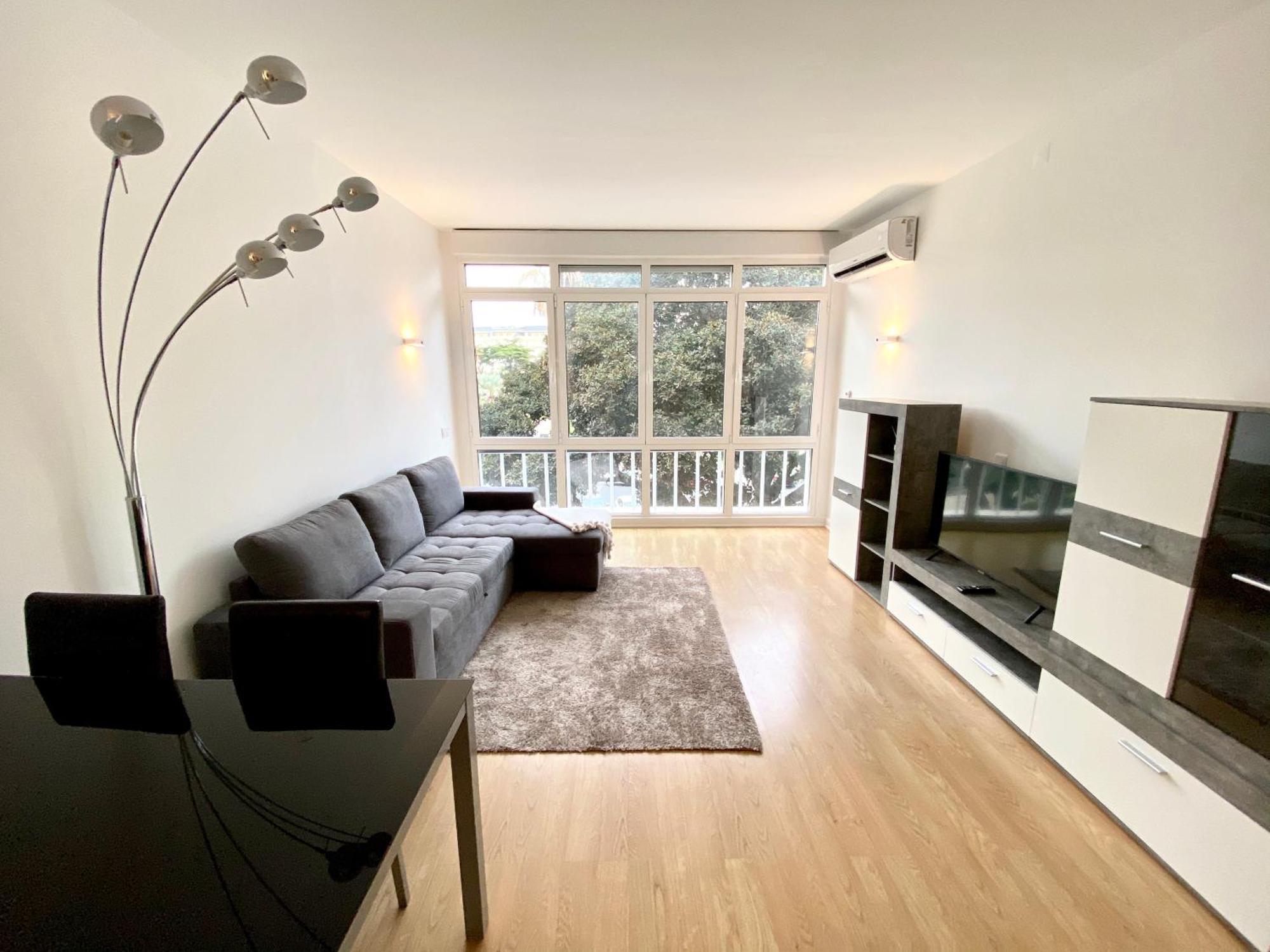 2 & 5- Side Casino Garden Apartment Estoril